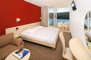 5_Allegro Hotel Superior twin room couch - seaside.jpg